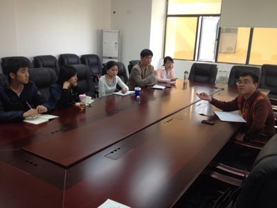 漫蛙
党办召开例会,部署新学期工作