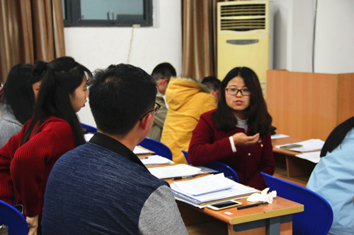 漫蛙
2014级、2015级本科生第二次党支部会议